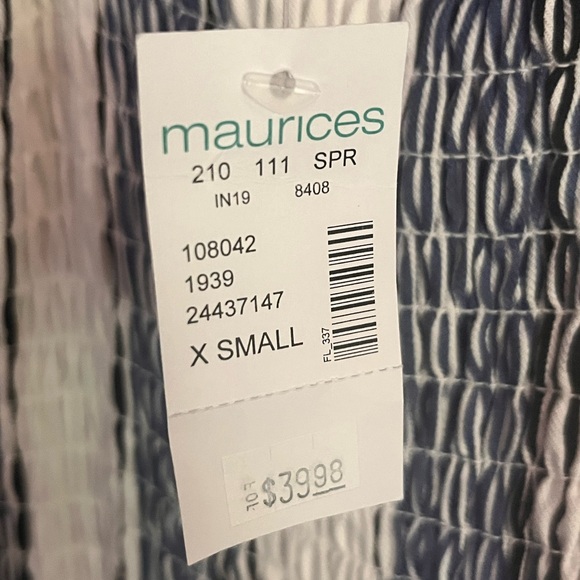 Maurice’s dress - Picture 2 of 3